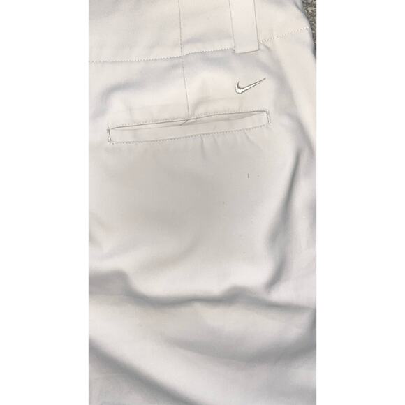 Nike Golf Dri Fit Womens Flat Front Khaki Tan Shorts Size 8 Casual Simple Active - Picture 4 of 6